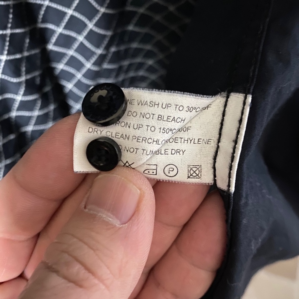 Outrage button down shirt - Picture 4 of 4